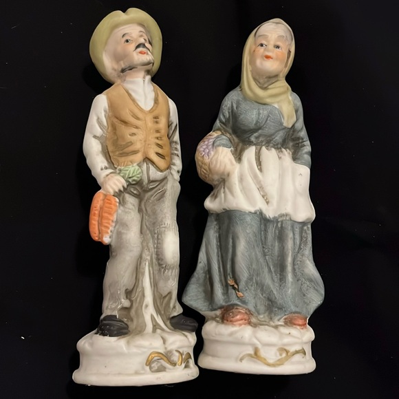 Deville man farmer and wife figurine. Set of 2 - Picture 1 of 7